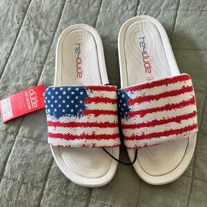 NEW Hey Dude Phoenix American Flag Slide Slip On Sandals Size 8 NWT
